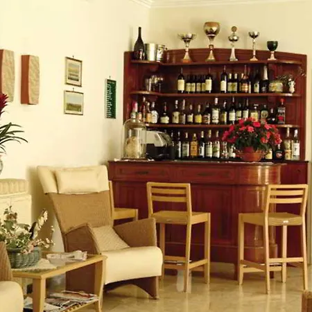 فندق Del Corso