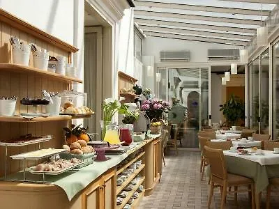 فندق Del Corso 3*